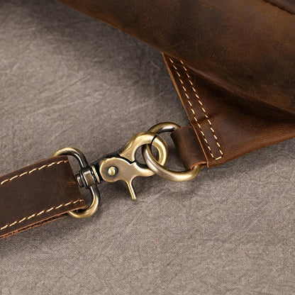 Homme avec Sac Banane