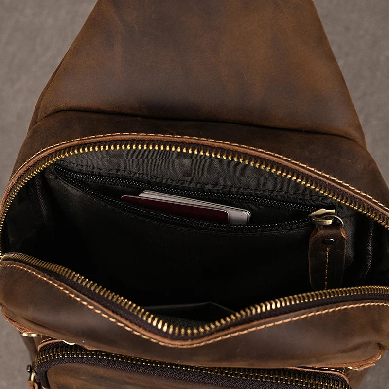 Homme avec Sac Banane