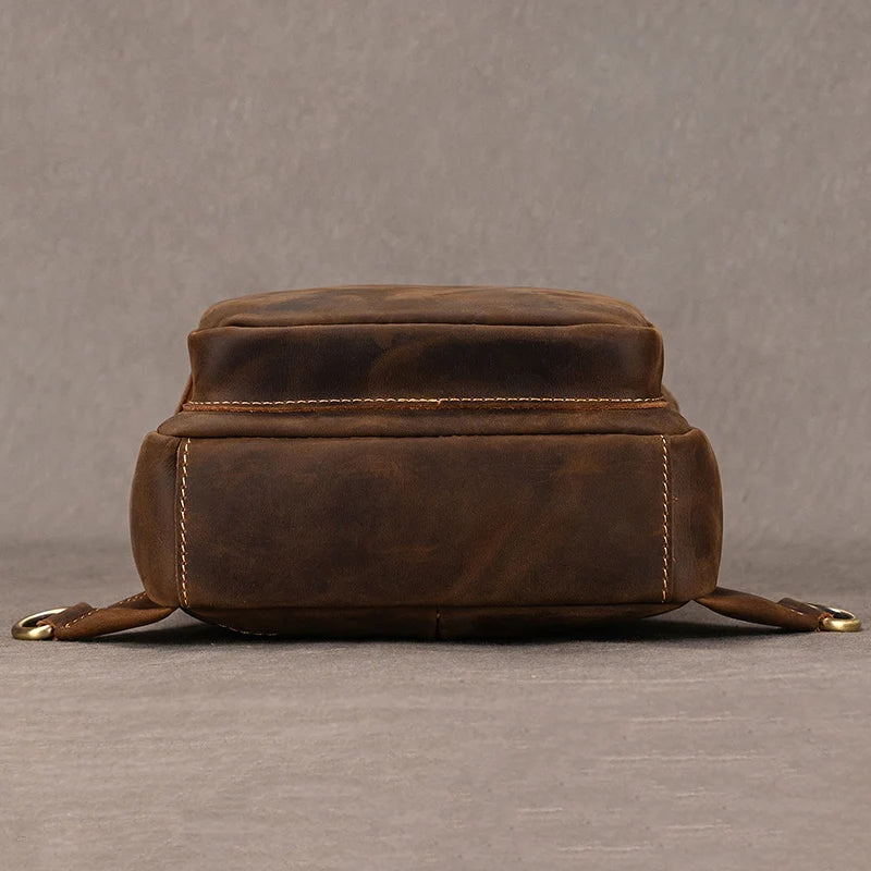 Homme avec Sac Banane